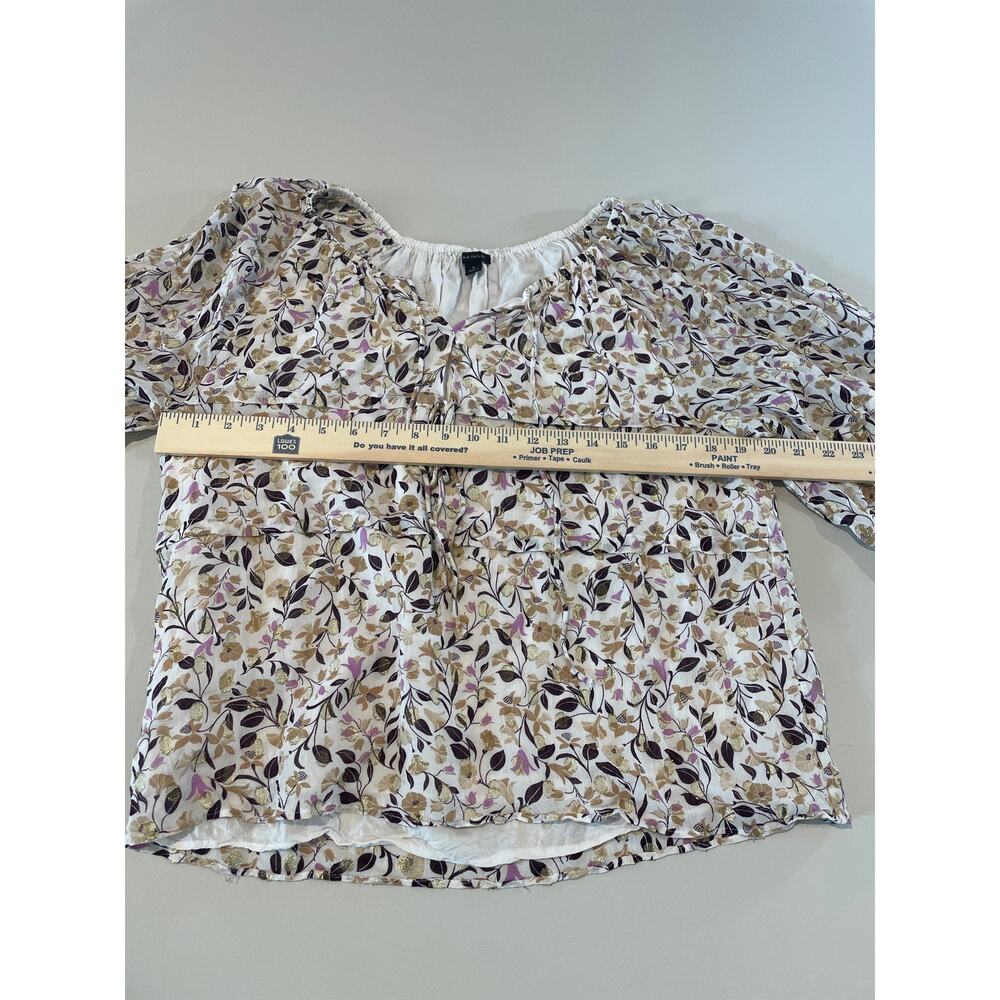 Ann Taylor Loose Fit Top Cream w/ Neutral Floral Design & Lavender/Gold Accents - Picture 4 of 7